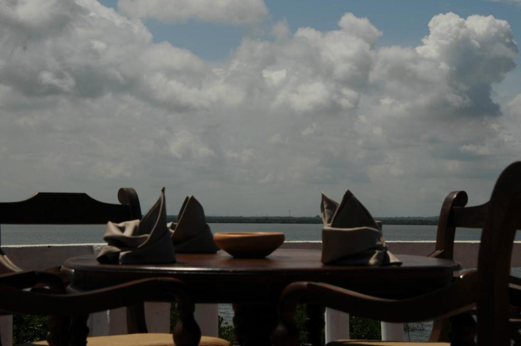 Hotel Lagoon Paradise Negombo Eksteriør bilde