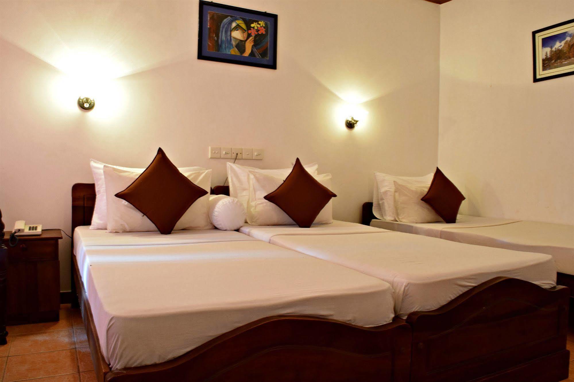 Hotel Lagoon Paradise Negombo Eksteriør bilde