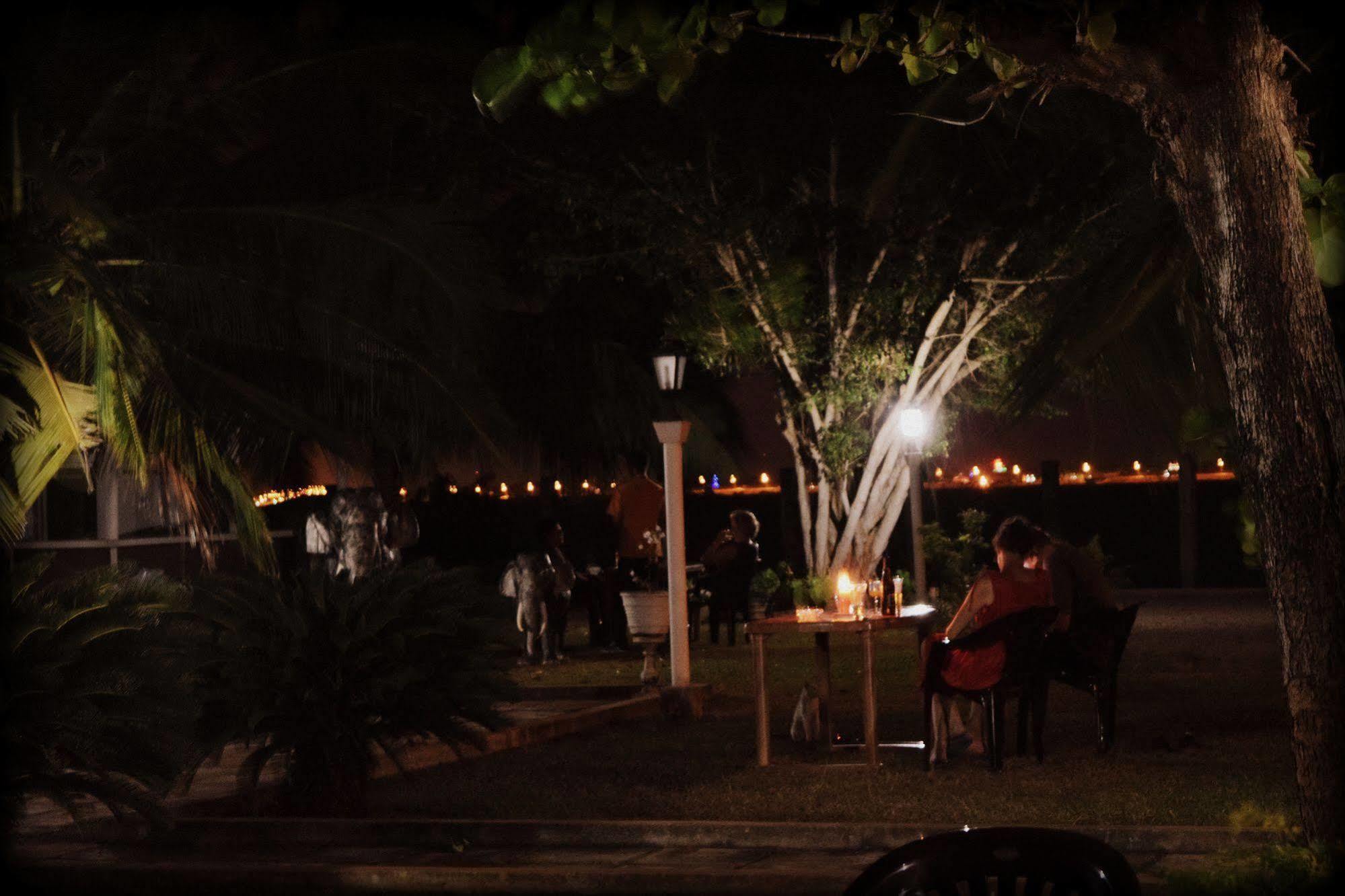 Hotel Lagoon Paradise Negombo Eksteriør bilde